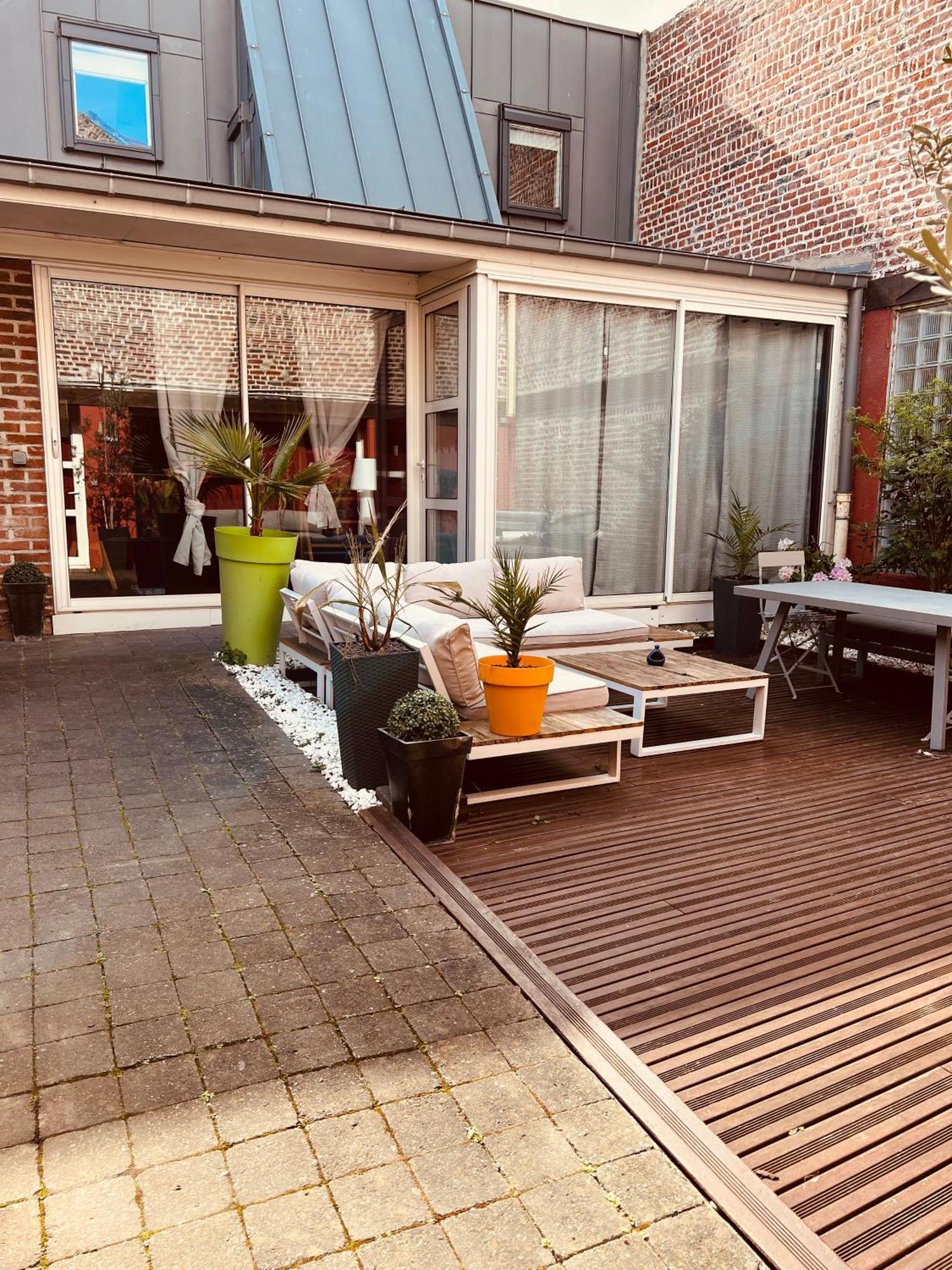 Studio Independant Et Calme Avec Jacuzzi A Lila Exterior foto